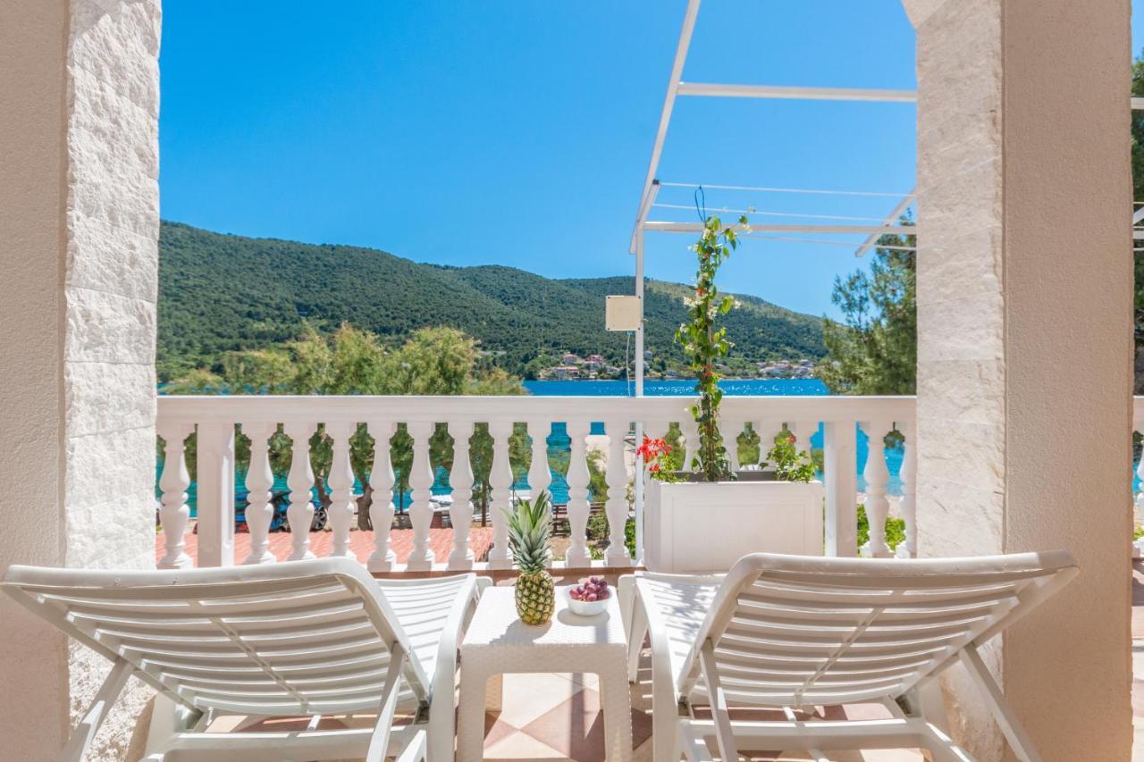 Apartmani Bonaca - 10M To The Sea Grebaštica Eksteriør bilde