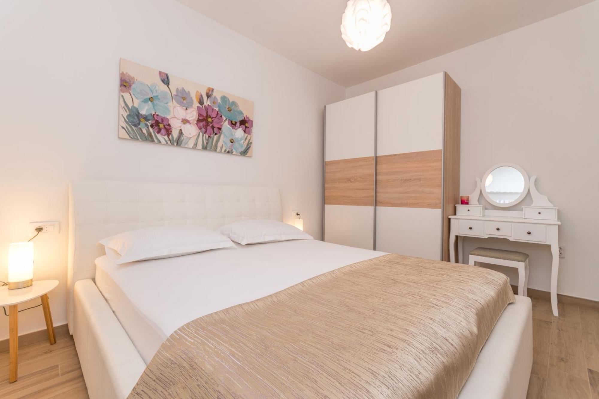 Apartmani Bonaca - 10M To The Sea Grebaštica Eksteriør bilde