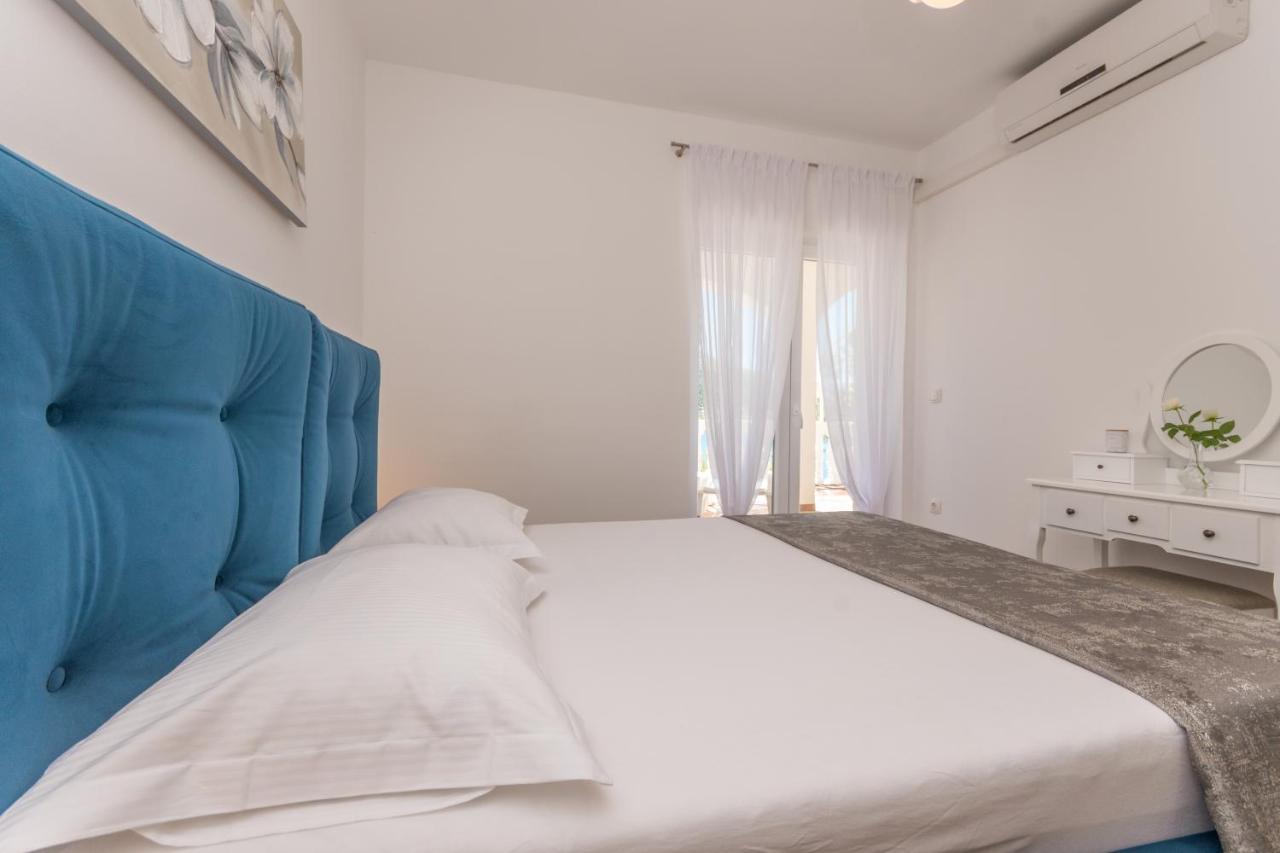 Apartmani Bonaca - 10M To The Sea Grebaštica Eksteriør bilde