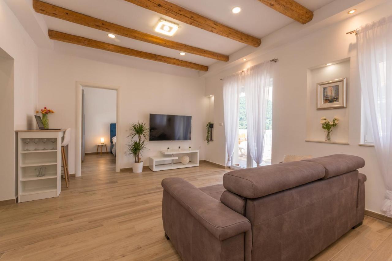 Apartmani Bonaca - 10M To The Sea Grebaštica Eksteriør bilde