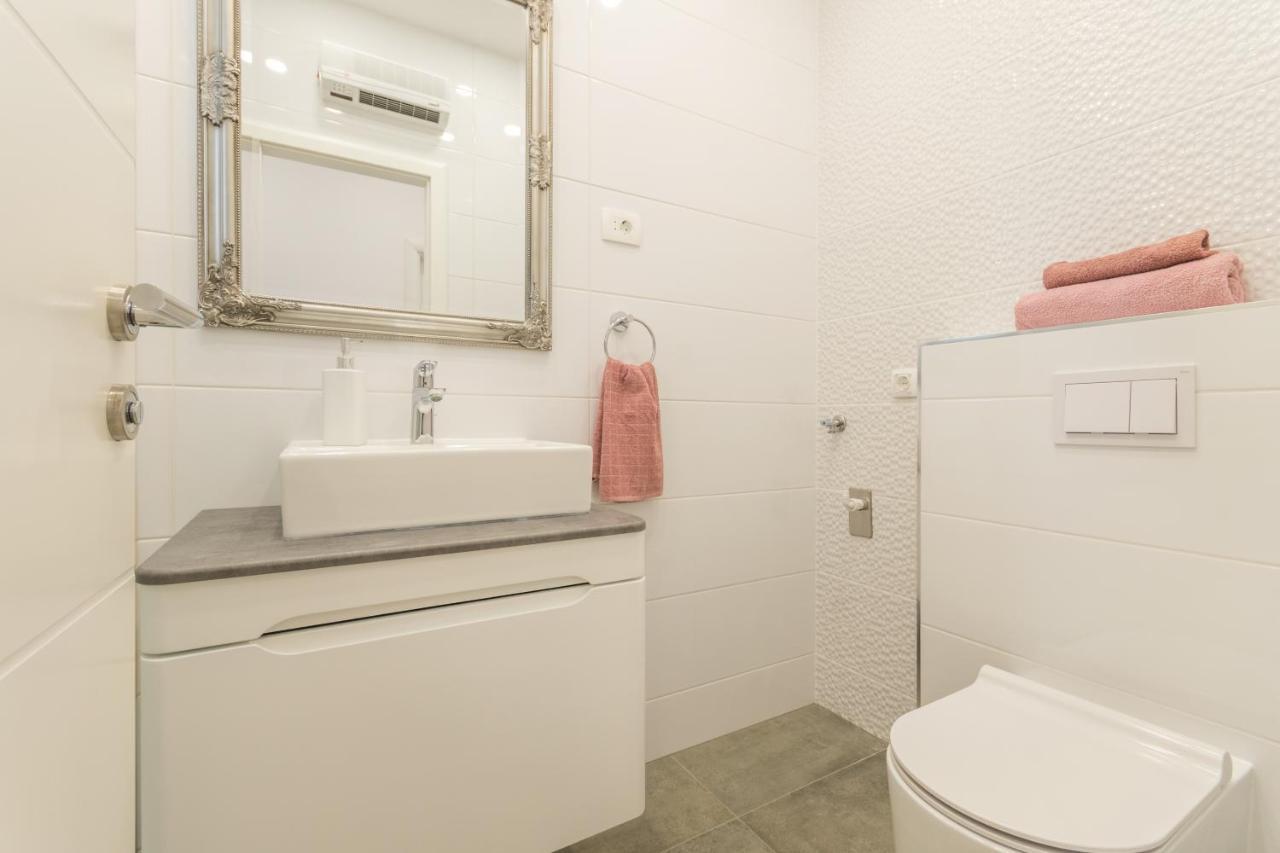 Apartmani Bonaca - 10M To The Sea Grebaštica Eksteriør bilde
