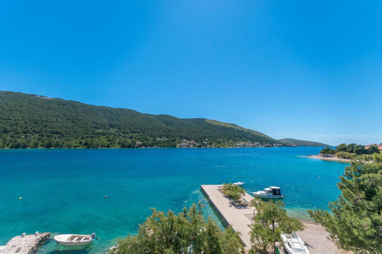 Apartmani Bonaca - 10M To The Sea Grebaštica Eksteriør bilde