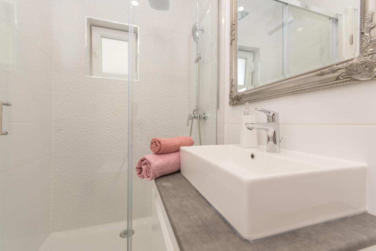Apartmani Bonaca - 10M To The Sea Grebaštica Eksteriør bilde