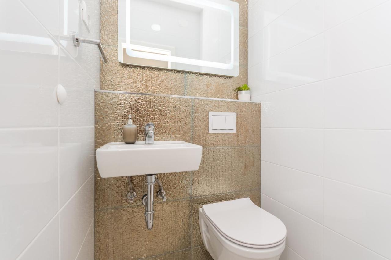 Apartmani Bonaca - 10M To The Sea Grebaštica Eksteriør bilde