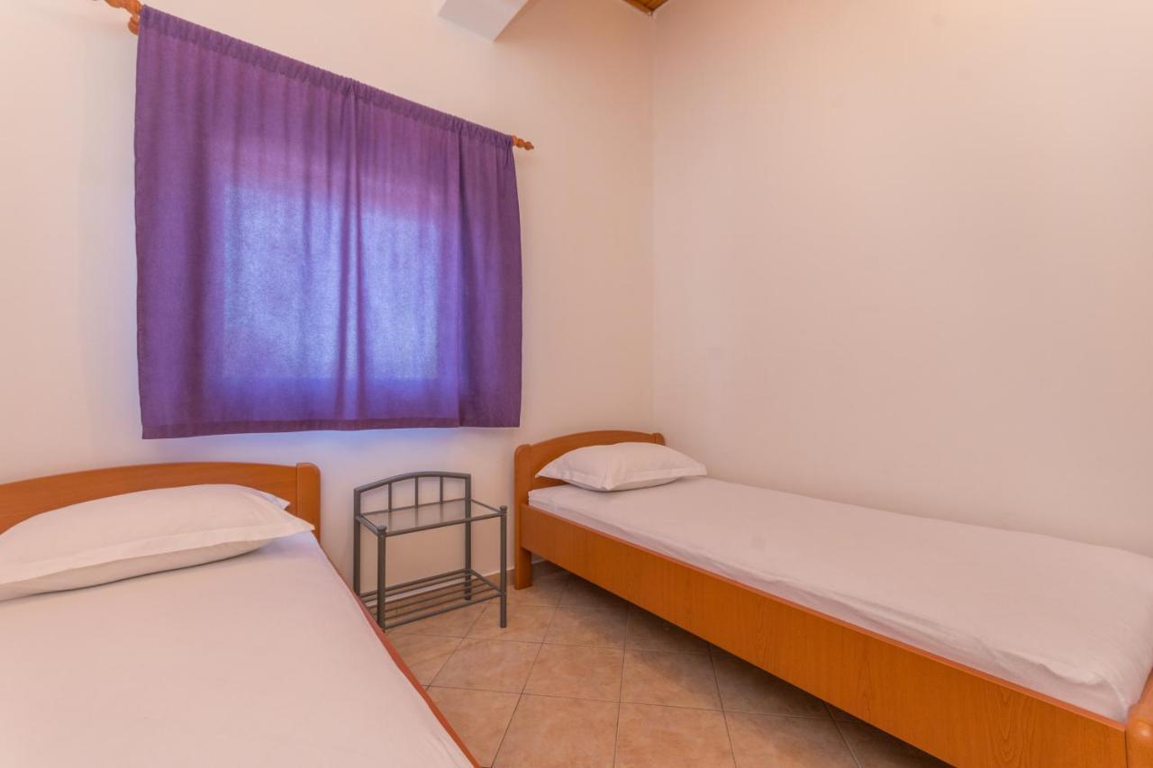 Apartmani Bonaca - 10M To The Sea Grebaštica Eksteriør bilde