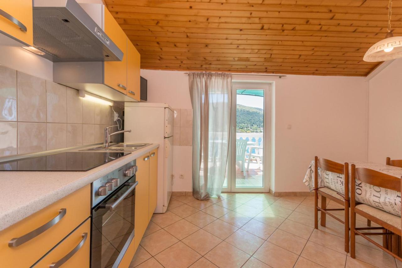 Apartmani Bonaca - 10M To The Sea Grebaštica Eksteriør bilde